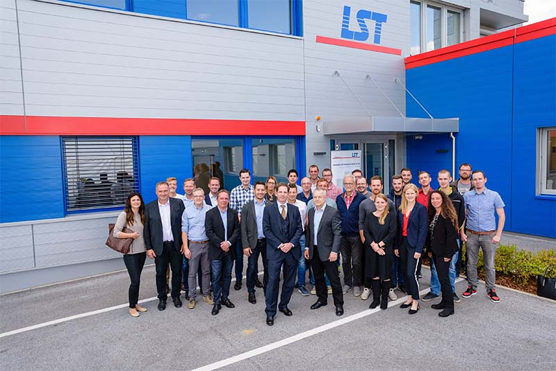 Labor Strauss Sicherungsanlagenbau GmbH baut Standort in Graz aus