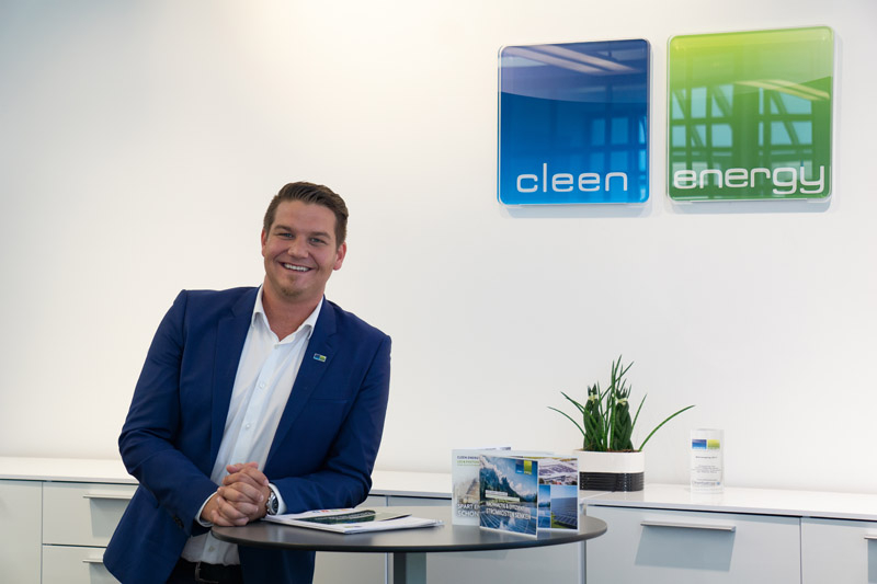 Lukas Scherzenlehner ist CEO der CLEEN Energy AG.
