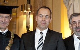 Jurist Georg Eisenberger (Bild Mitte) wurde als Ehrenprofessor der TU Graz geehrt.